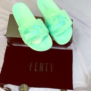 PUMA *Fenty* by Rihanna fuzzy slides